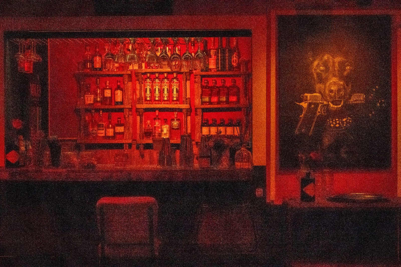 In Confidence — speakeasy caché au cœur de Barcelone, bar à cocktails intimiste